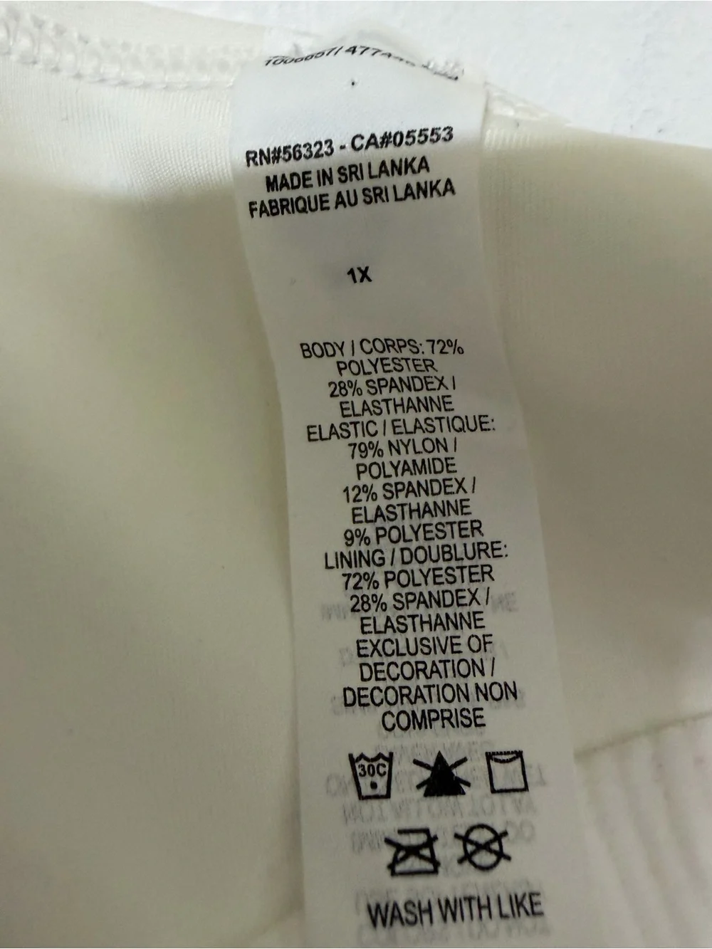 Nike Plus Size Swoosh Non-Padded Sports Bra White Medium Support